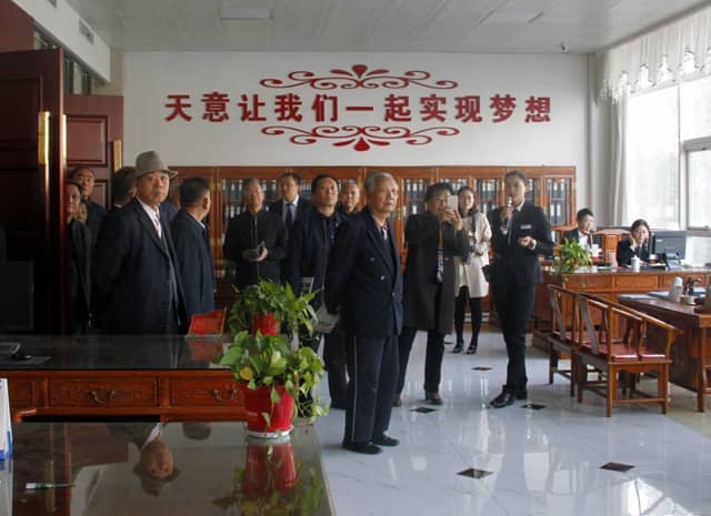 兗州區(qū)人大、政協(xié)領(lǐng)導(dǎo)蒞臨天意機(jī)械參觀考察